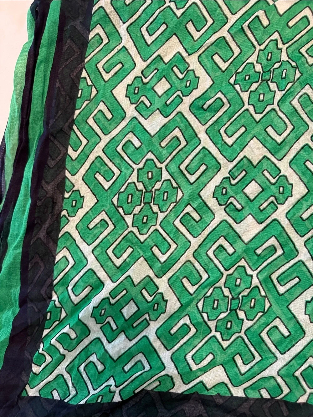 crown & ivy Green and Navy Greek Key Patterned Tassel Scarf Wrap
